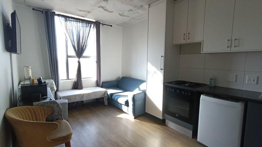 To Let 2 Bedroom Property for Rent in Thornton Western Cape
